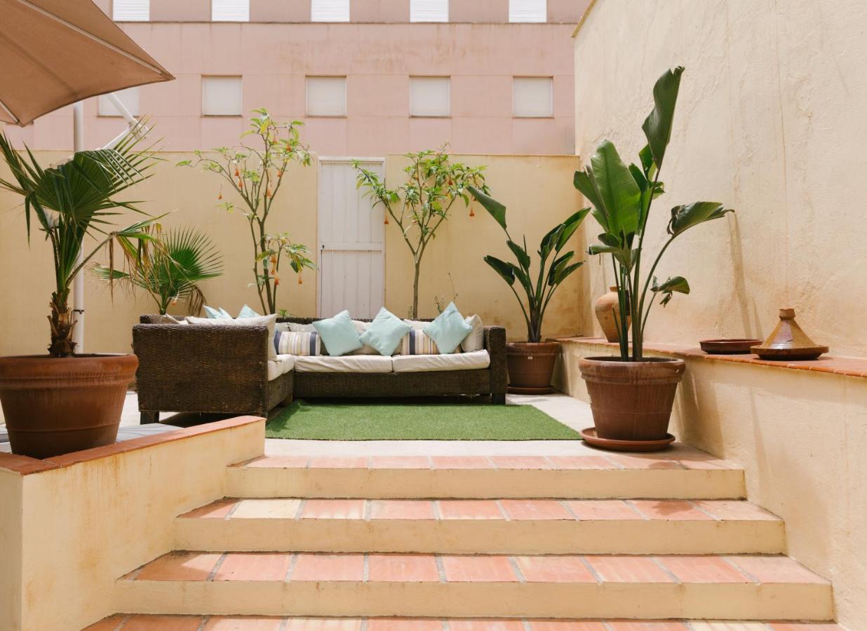 Ambb-private Patio-steps Away From Old Town Apartment