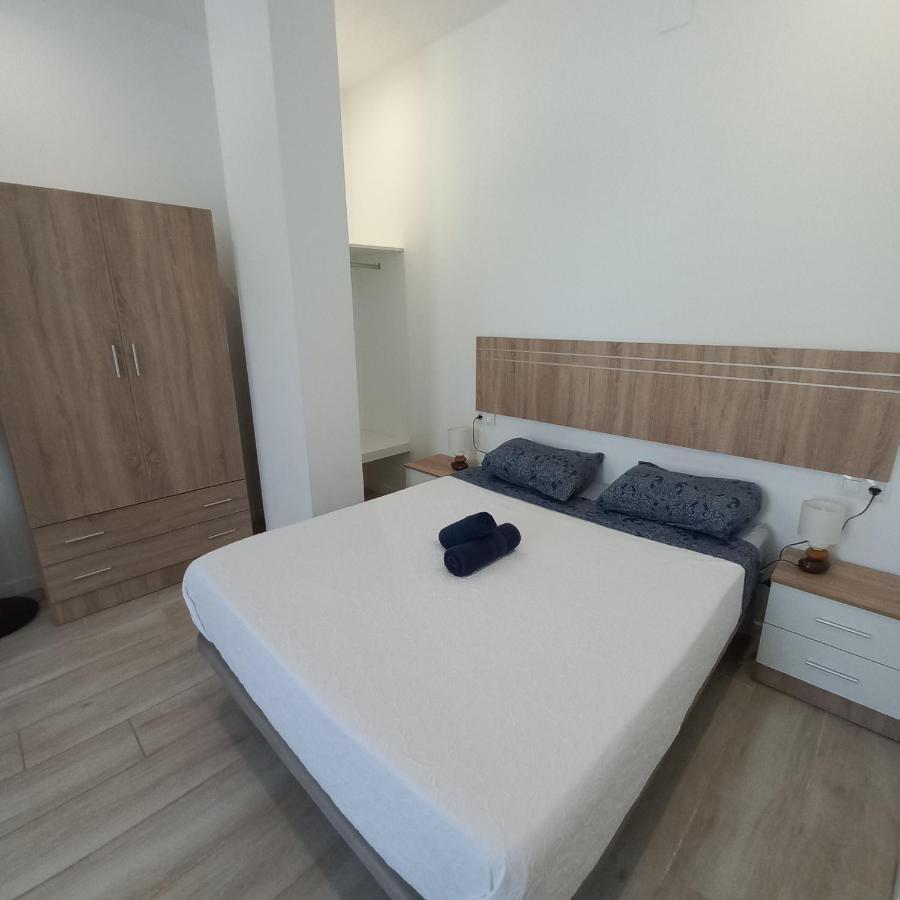 Velarde Center 3 * Malaga