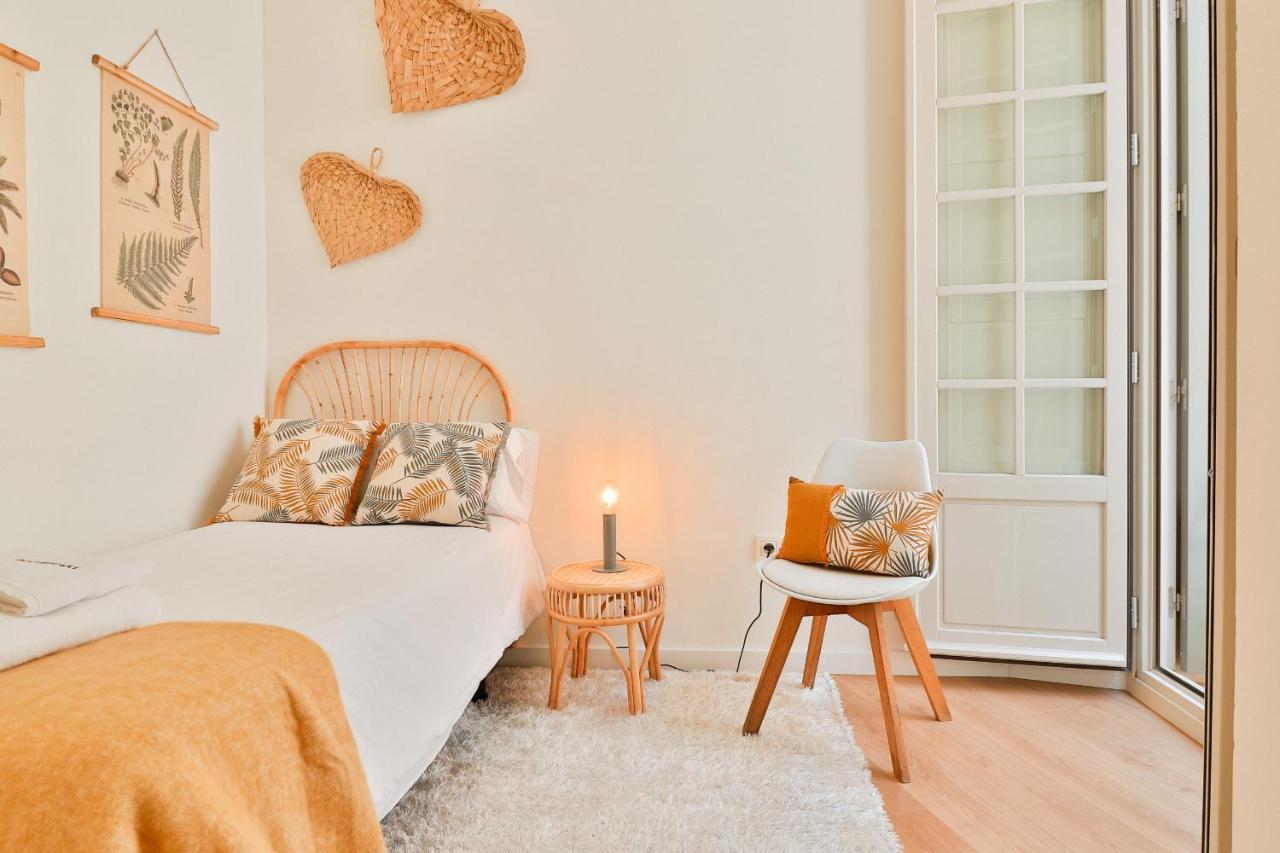 Apartamento C74 - Marvelous 3 Bedroom In Historical Málaga