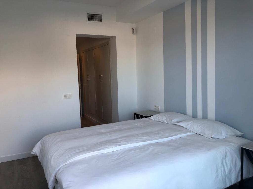 La Quinta Hills 2 Bedroom In Marbella Apartment Malaga