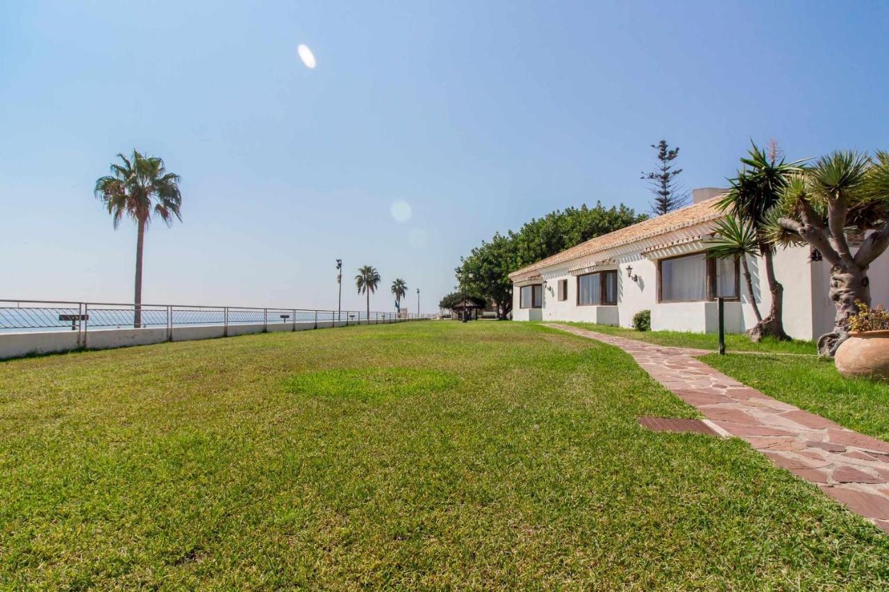 Castle House Luxury Beachfront *