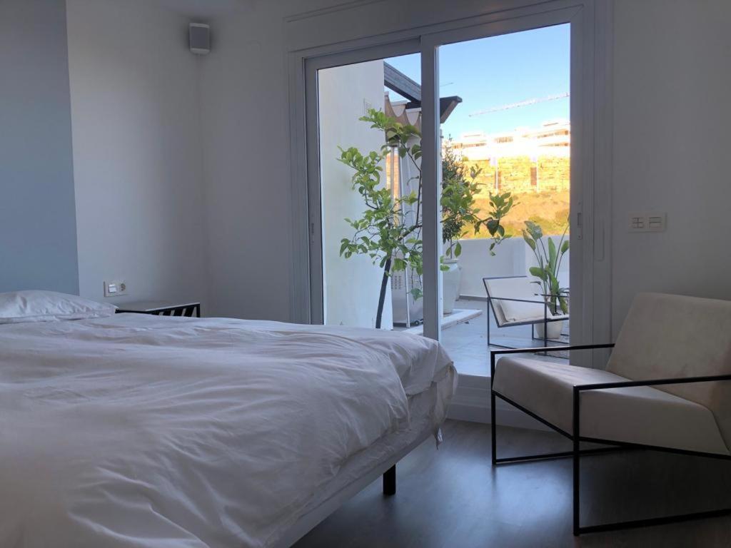 La Quinta Hills 2 Bedroom In Marbella Apartment Malaga