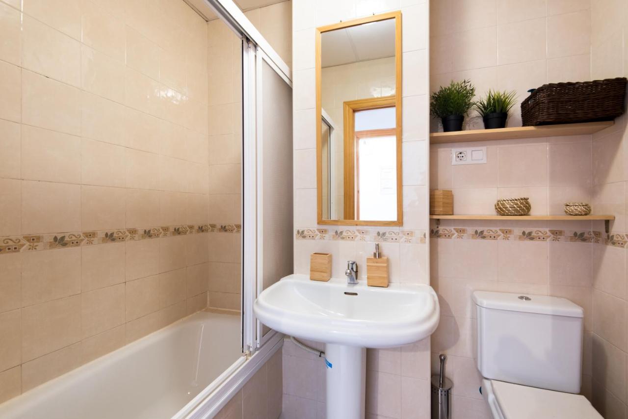 Apartment Trinidad Trafalgar, Quiet And Aprtment In The Heart Of The Spanish Culture