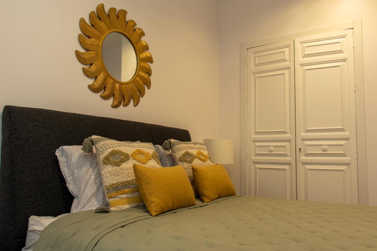 Authentic In Historical Center Apartment