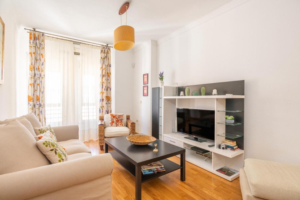 Amplio Universidad By Renthas Apartment *