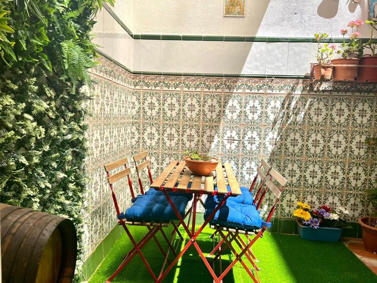 Adela & Private Courtyard By Ele * Málaga