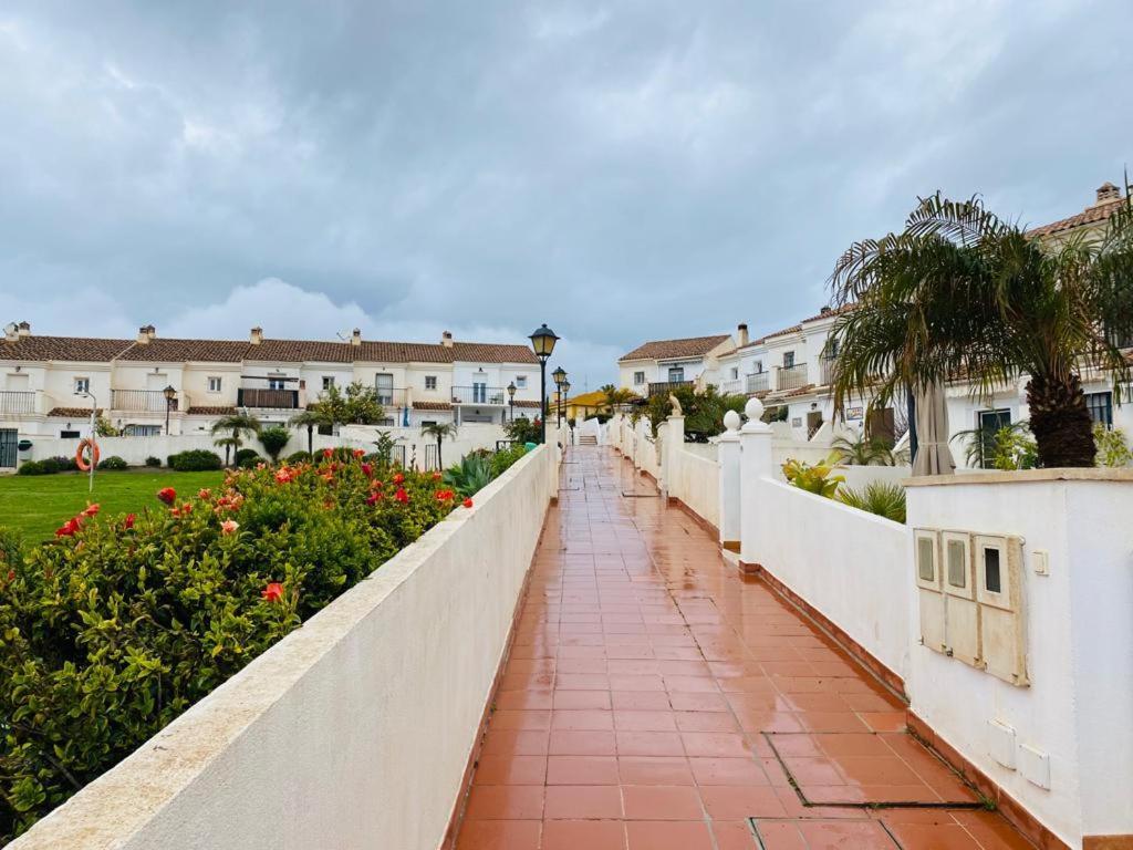 Apartment Benaplaya - Fantastica Casa Con Terraza & Piscina, Playa A 200 Metros