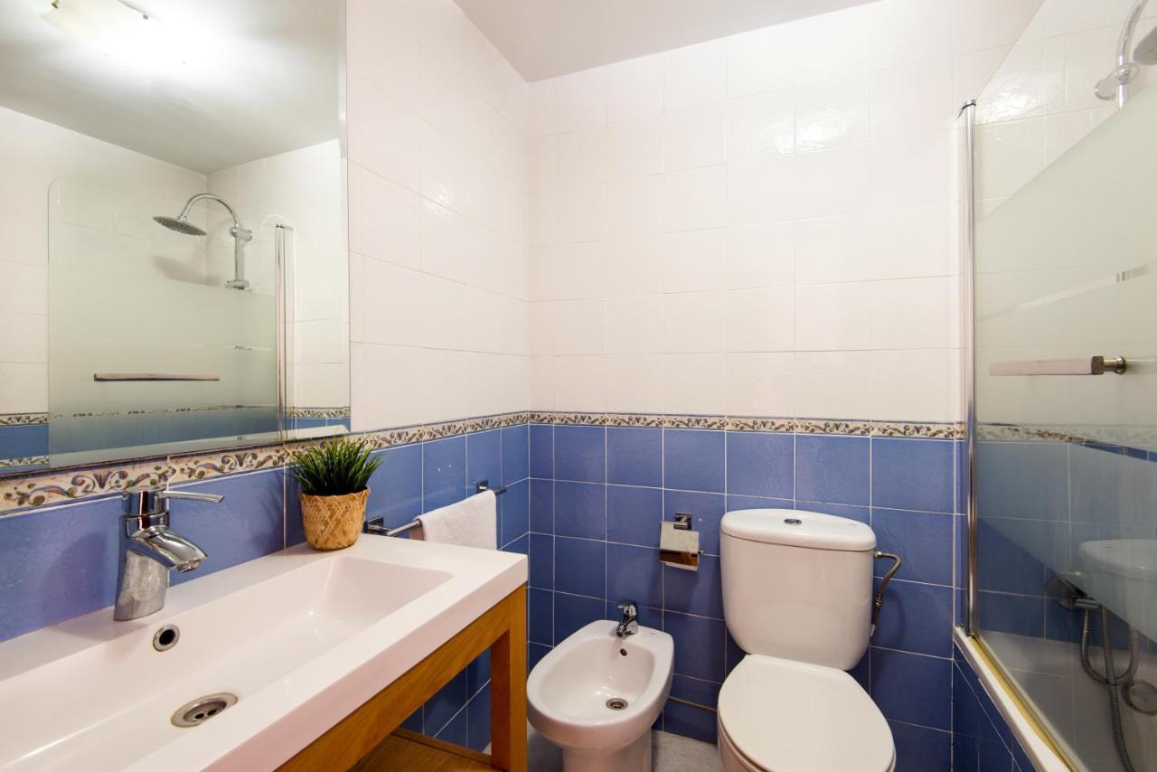 Apartment Center 2bed 2b Aircon Wif And Parking Free Malaga