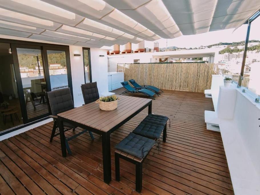 Penthouse With Terrace And Views Malaga