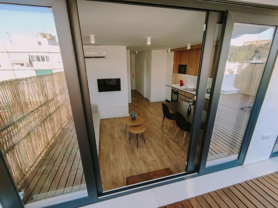 Apartment Penthouse With Terrace And Views