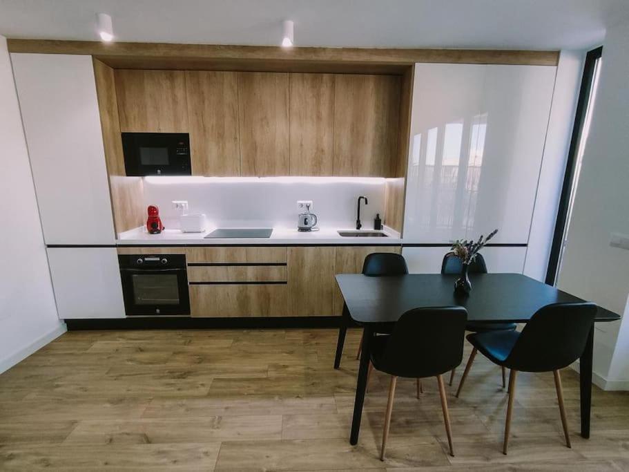 Penthouse With Terrace And Views Appartement *