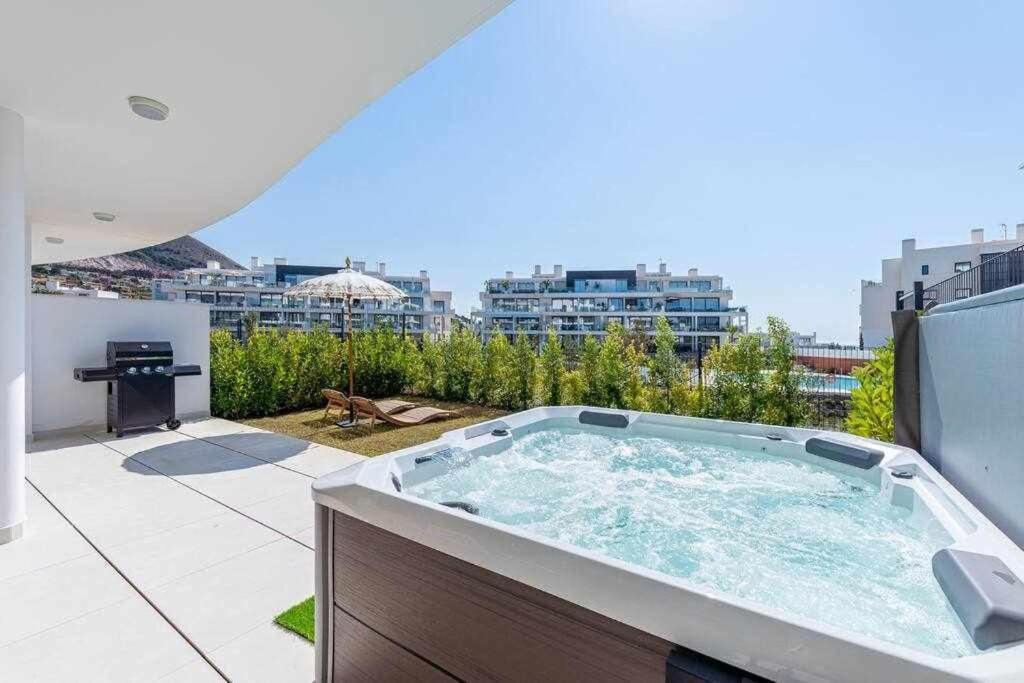797 - Lujoso 6 Con Jacuzzi En Higueron