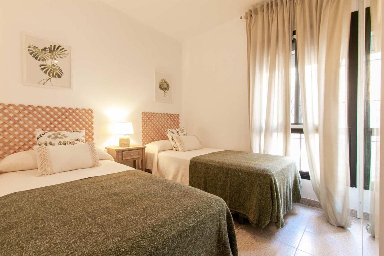 Apartment Apartamento Buganvillas Primera Linea De Playa Malaga