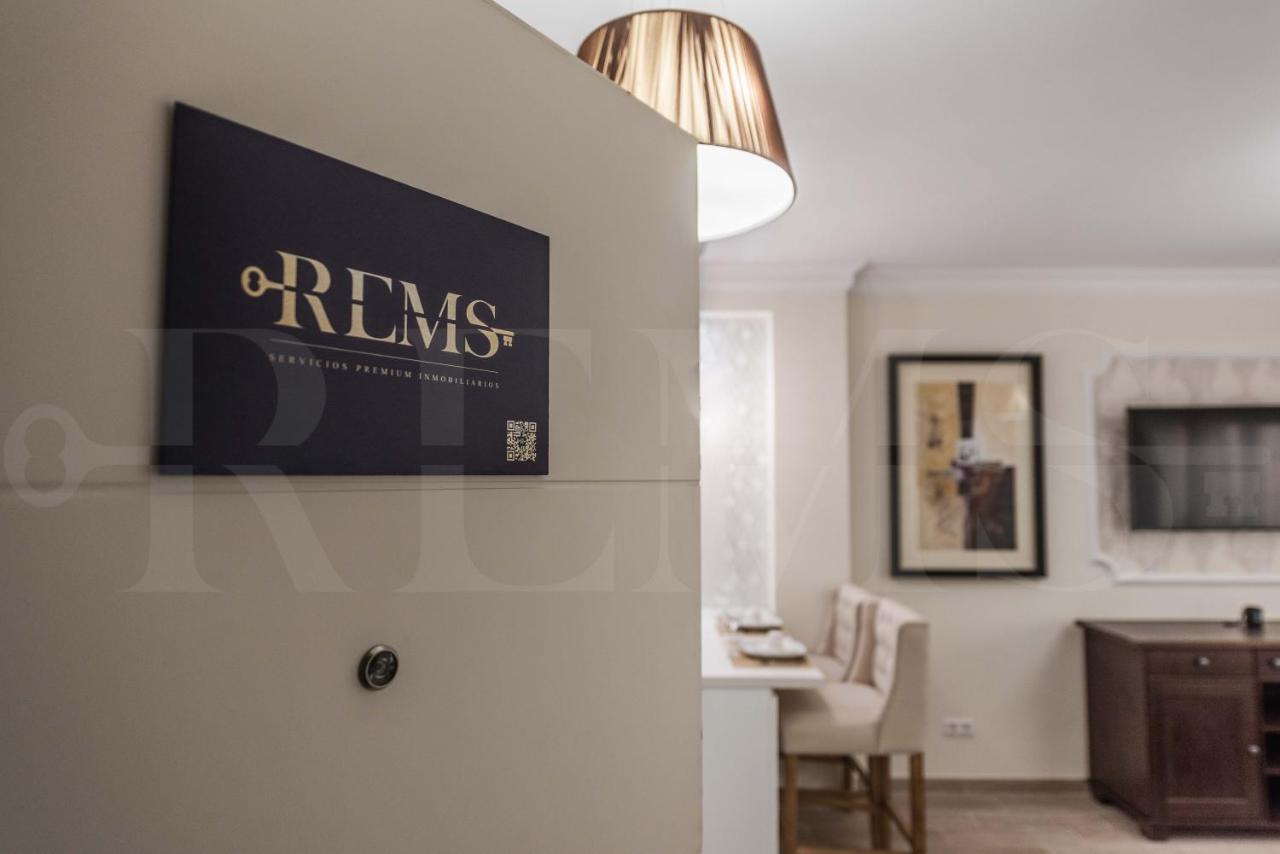 Apartment Stylish Studio Near Plaza De La Merced - Center