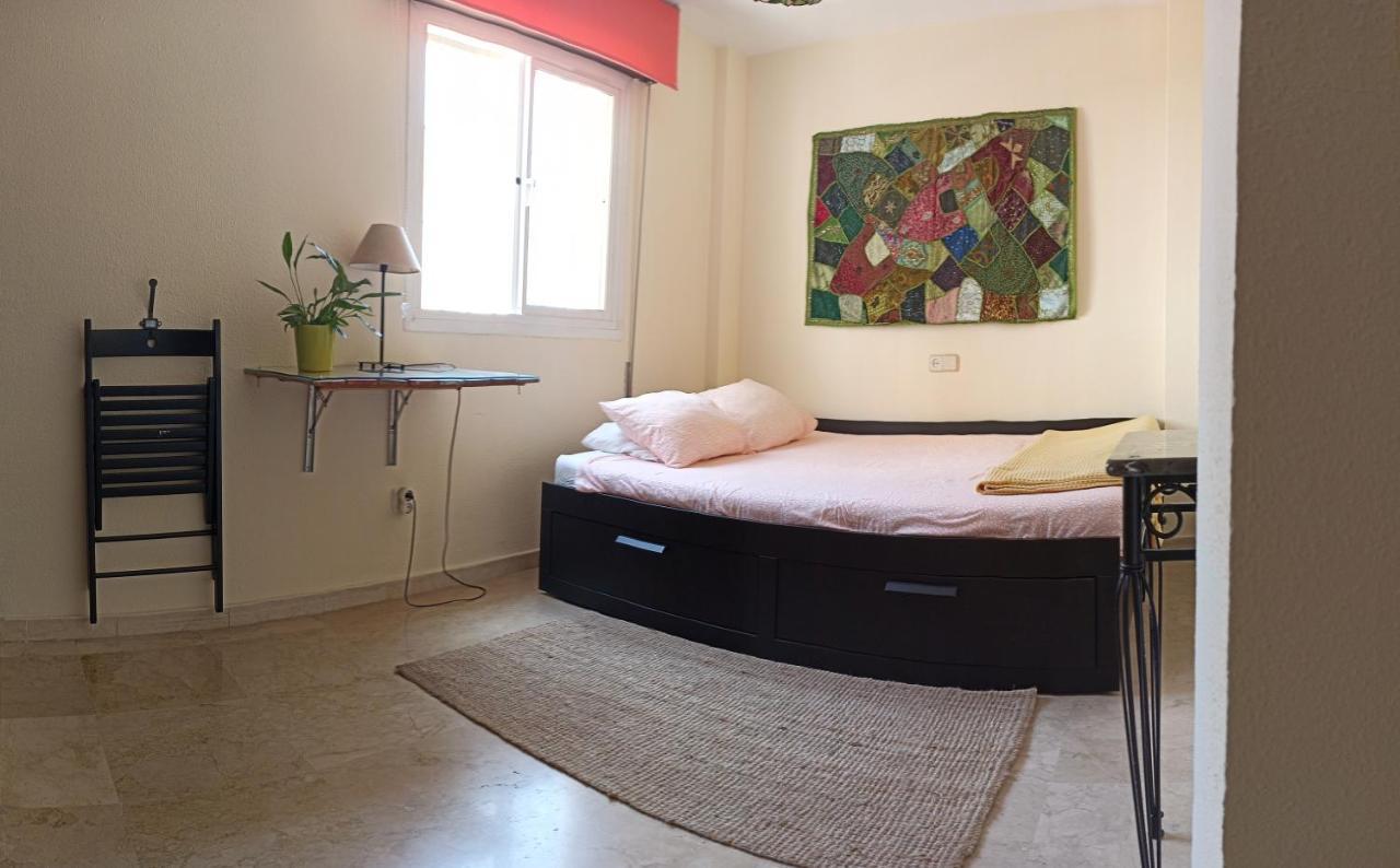 Confortable Habitacion Centrica En Piso Privado Homestay