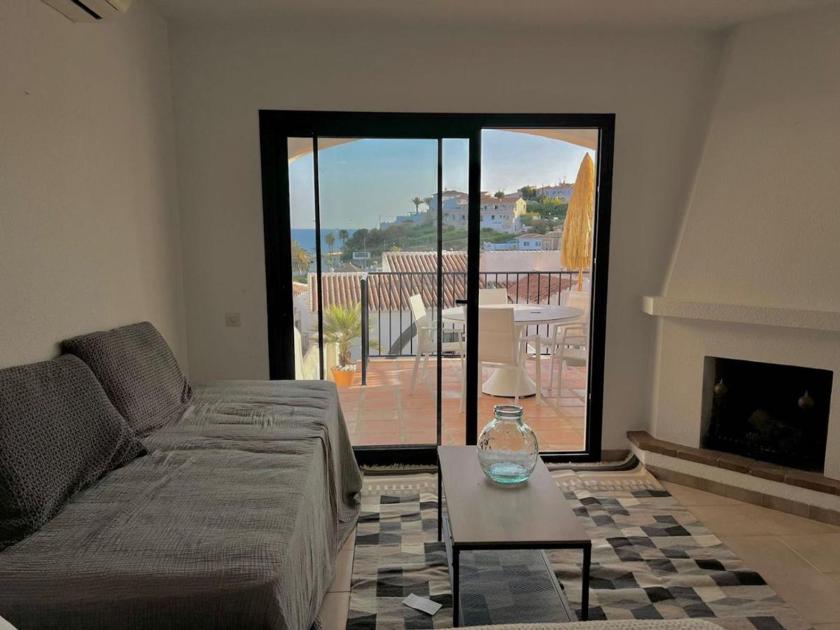 Tropicana, Nerja - 2 Bedroom Private With Sea Views Apartment Malaga