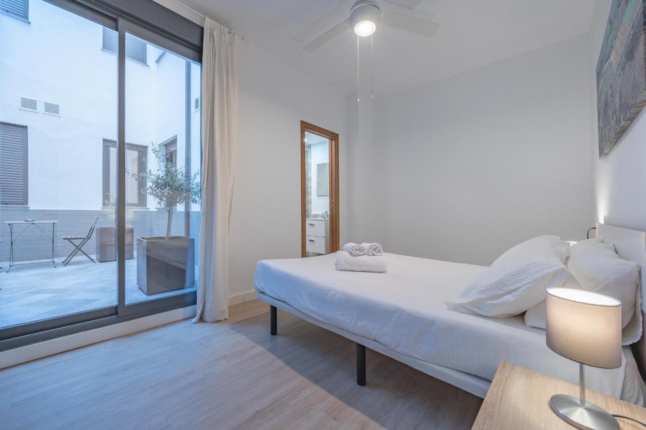 Dona Elvira Parras Apartment *