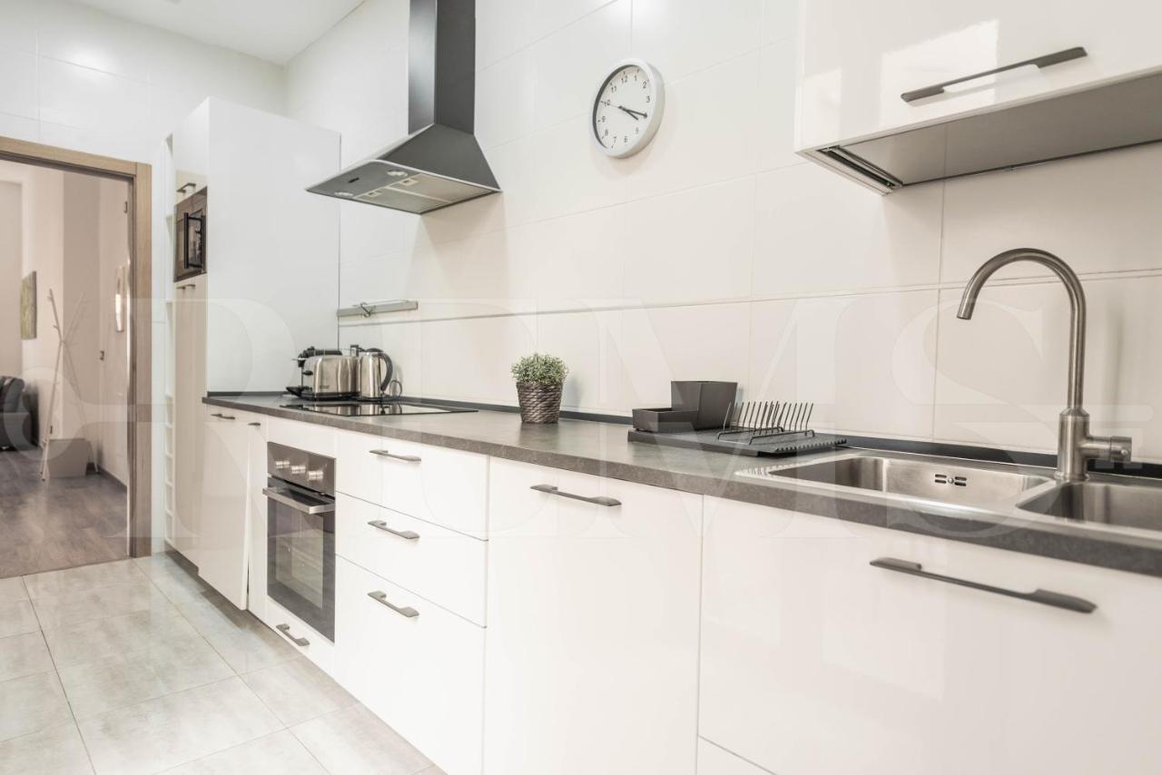 3br With Parking And Patio In The Center By Rems Apartment *