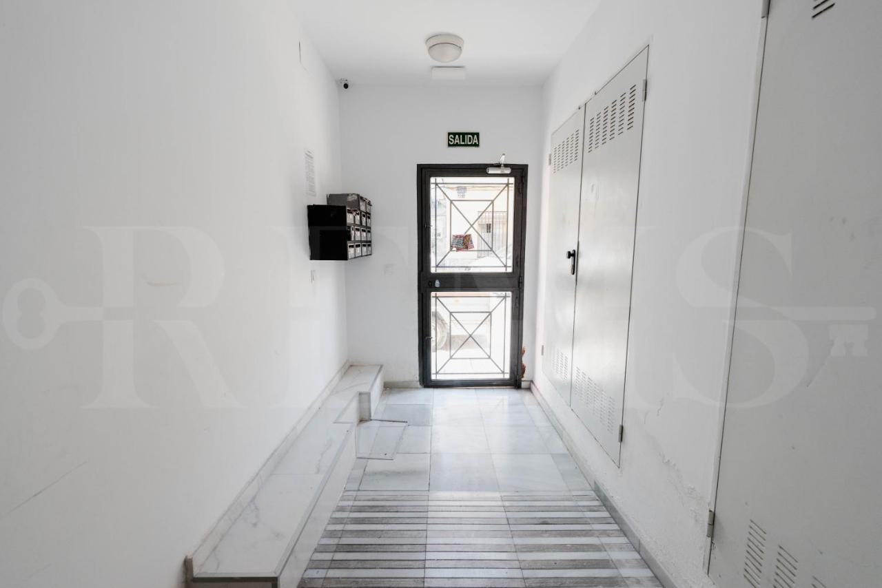 Apartment Modern With Private Rooftop Terrace By Rems Malaga