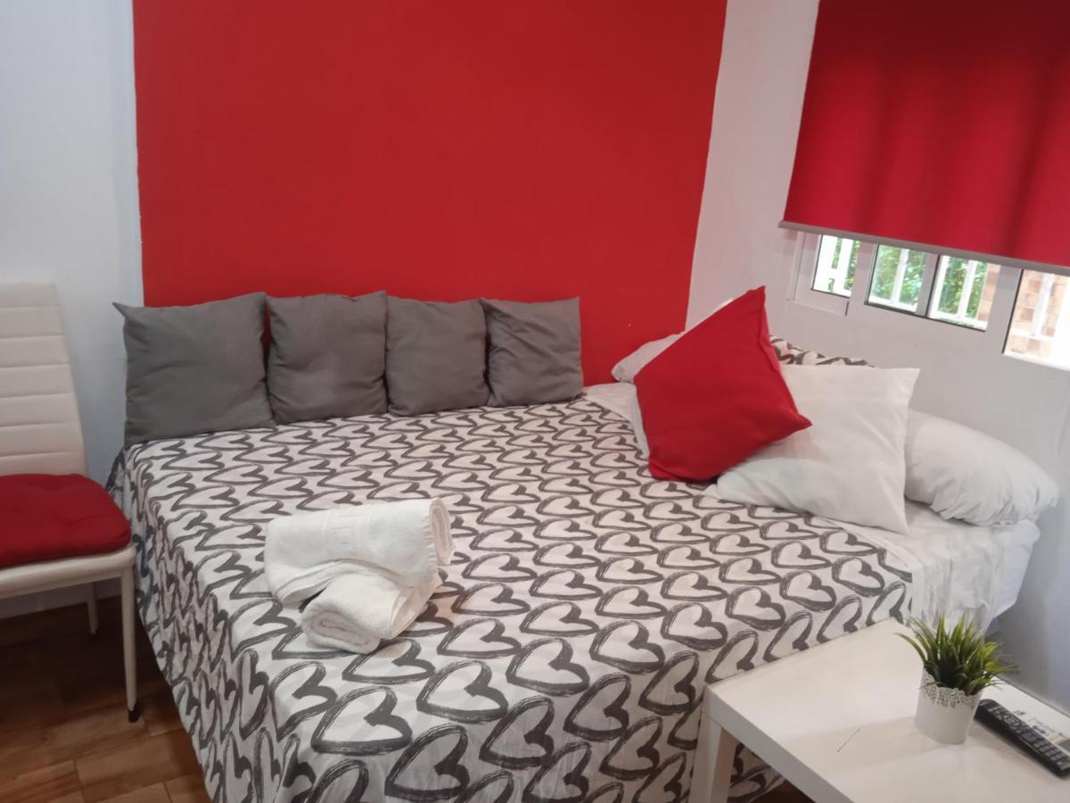 Estudio Cerca Del Carrefour Rosaleda *