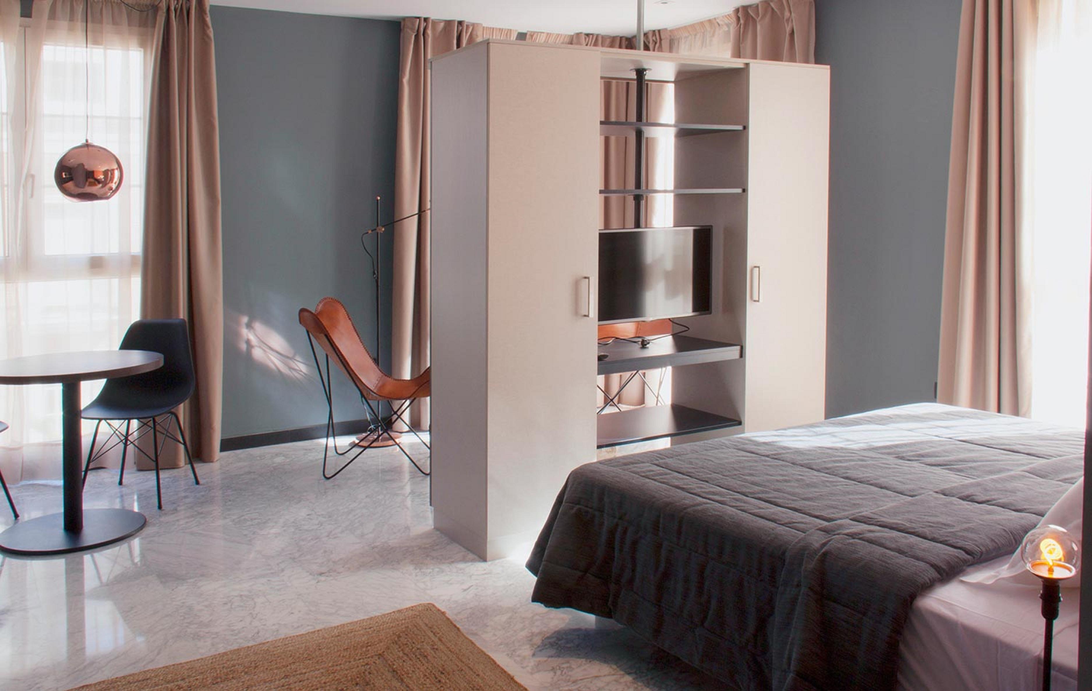 Nono By Charming * Malaga