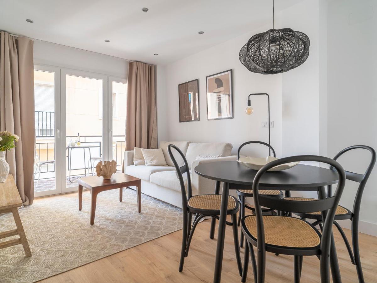 Sanders San Patricio - Dreamy Two-bedroom Downtown Apartment *