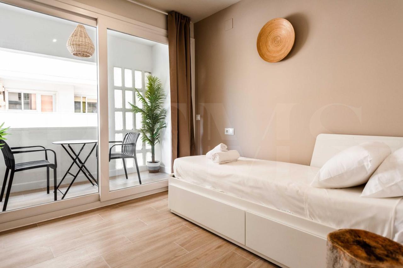 Idyllic And Spacious With Parking - Center By Rems Apartment *