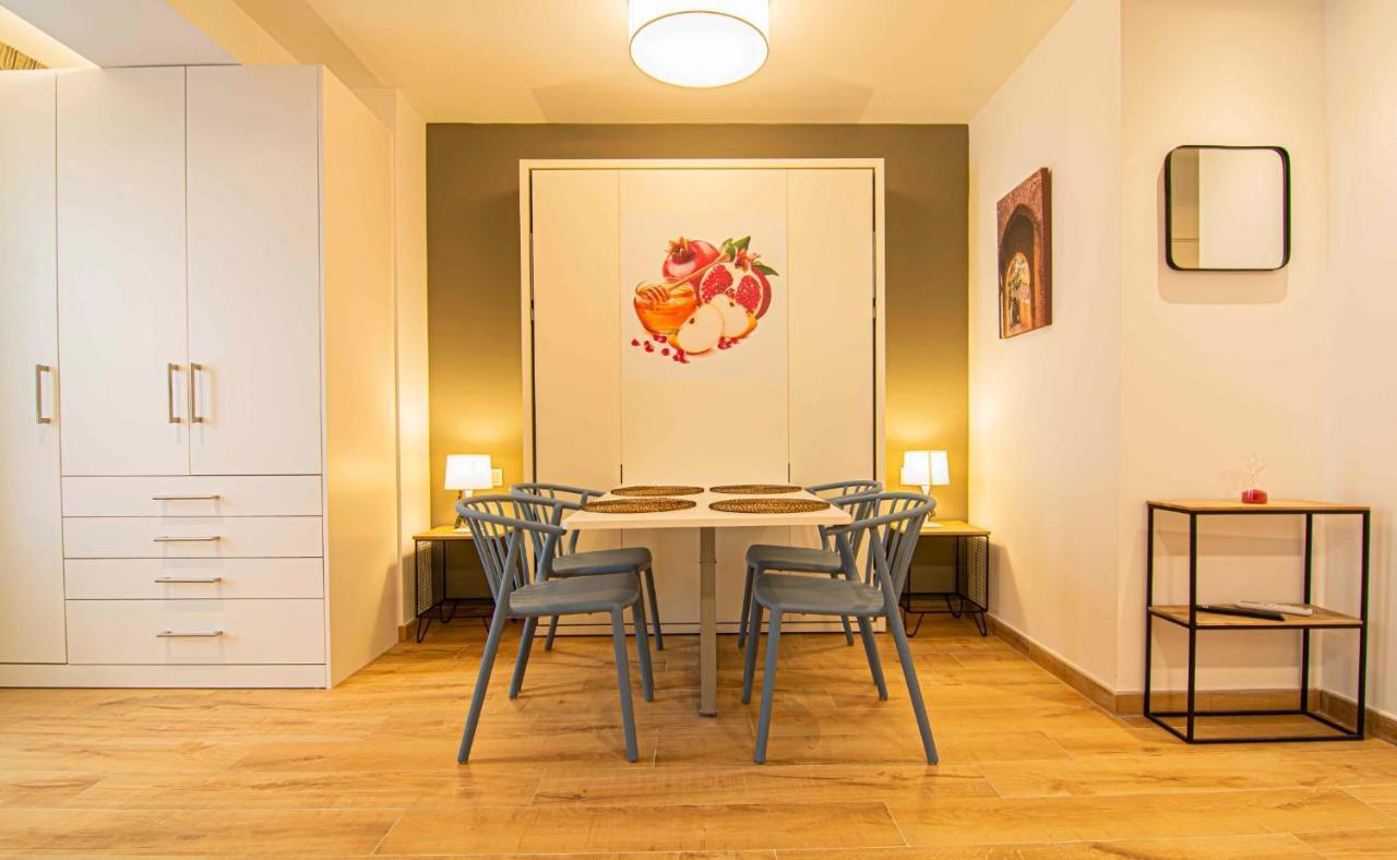 Leonor Apartment
