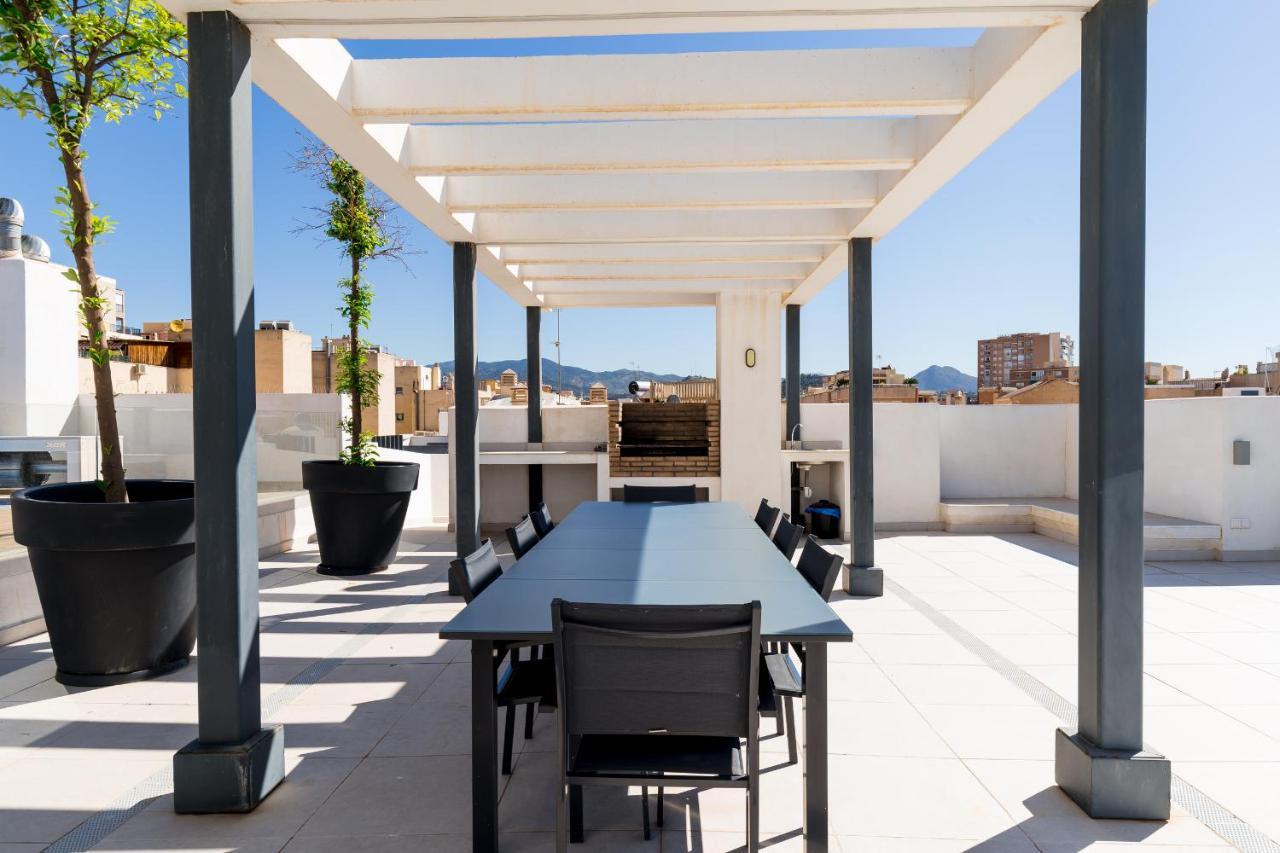 Deluxe Con Piscina, Terraza & Parking Apartment