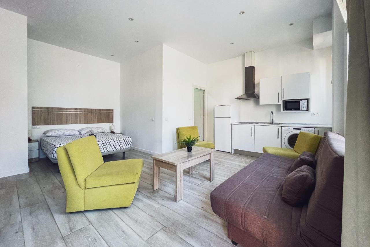 Velarde Center 3 * Malaga