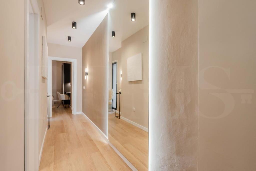 Apartment Contemporary Minimalist By Rems Malaga