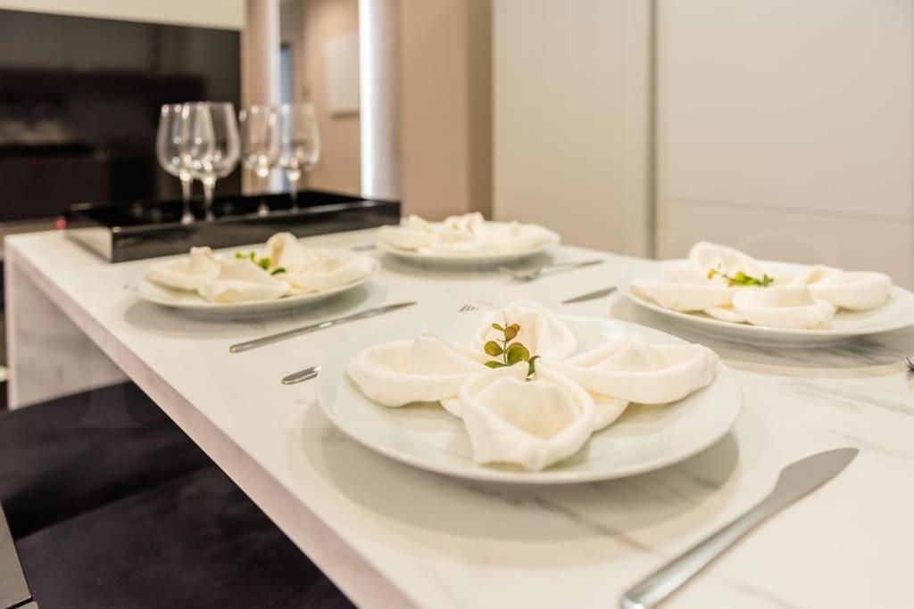 Contemporary Minimalist By Rems Malaga