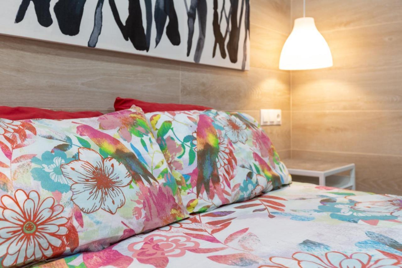 Loft A 3 Minutos Bus Y Tren Apartment *