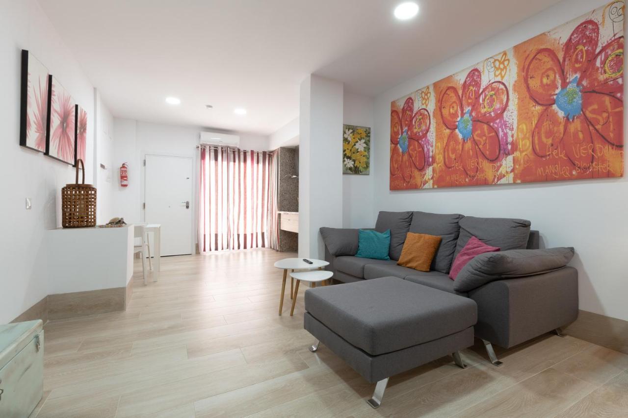 Apartment Loft A 3 Minutos Bus Y Tren Malaga
