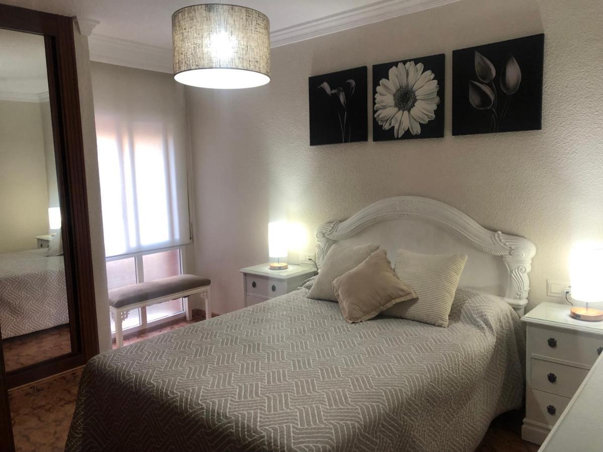 Piso En Pedregalejo A 50m De La Playa. Apartment Malaga