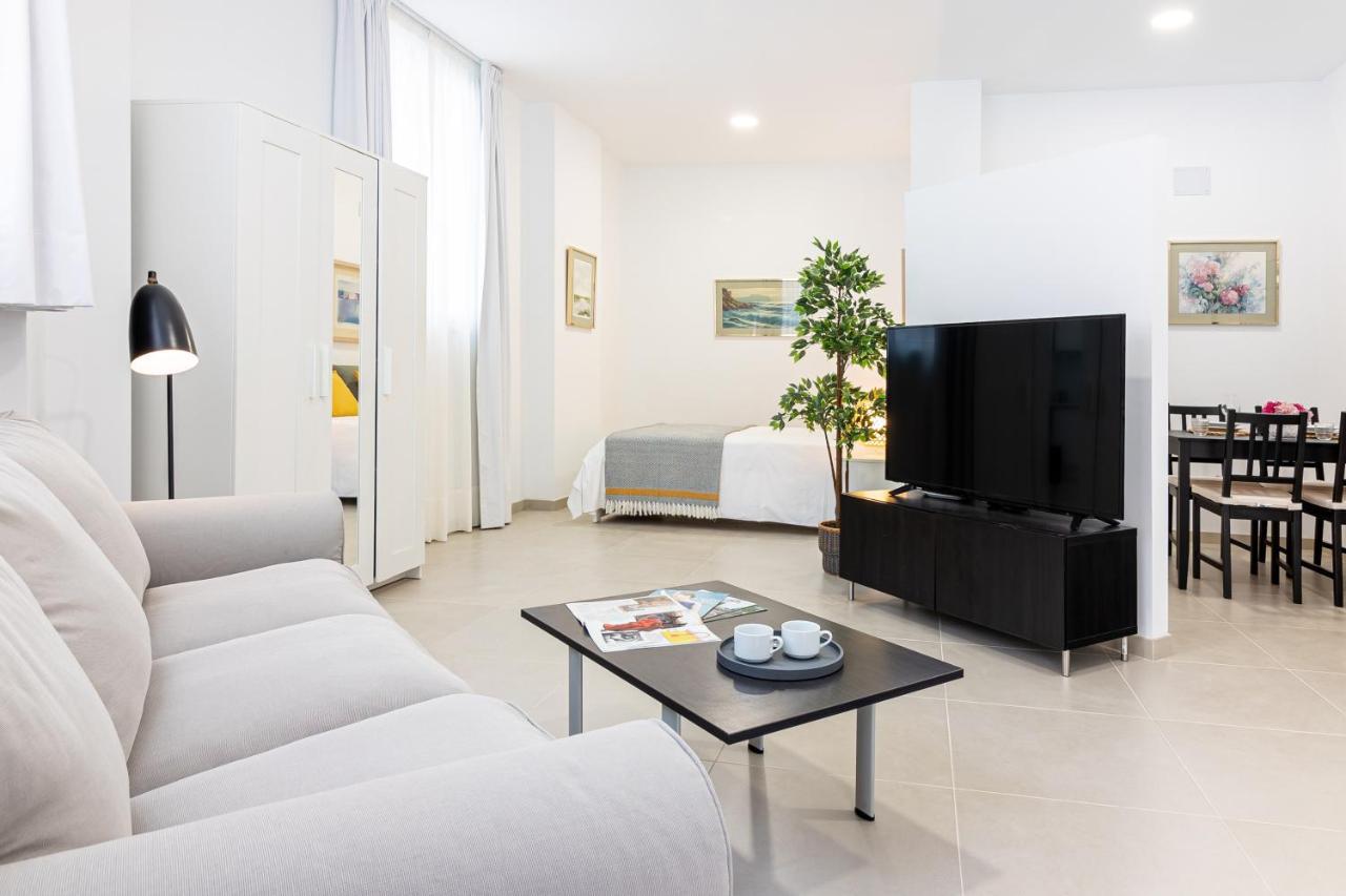 Center Flat. Center Train Station Apartment Malaga