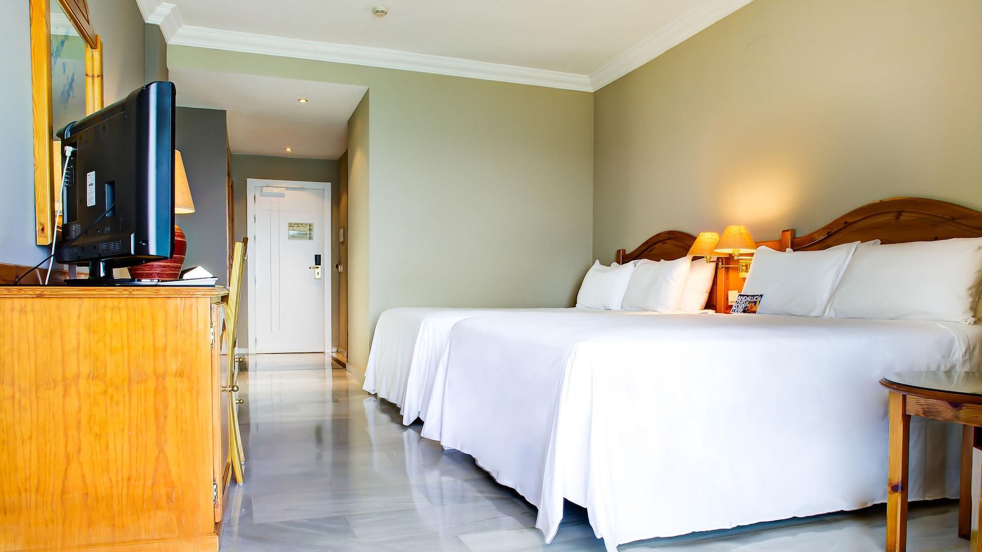 Hotel Sol Guadalmar 4*