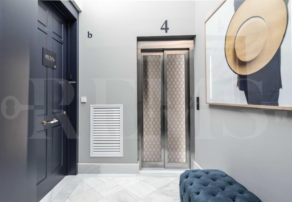 Penthouse With Rooftop In The Heart Of By Rems Malaga