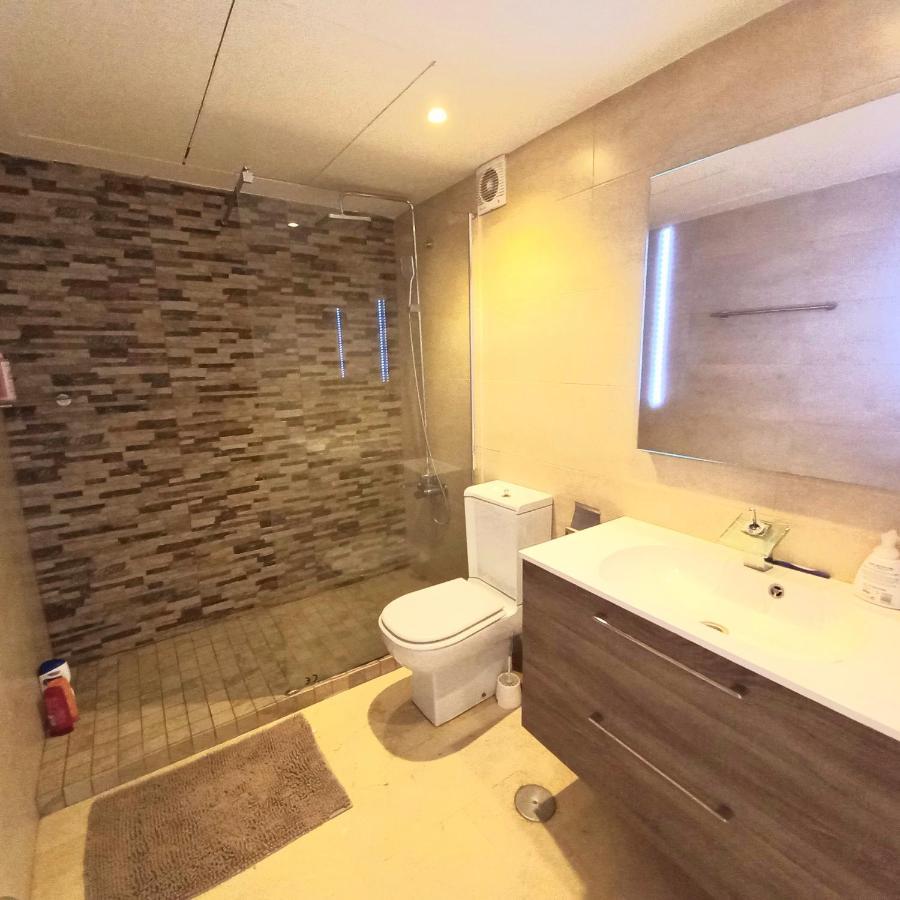 Homestay Bedrooms In Amazing Share Luxury Place In Marbella