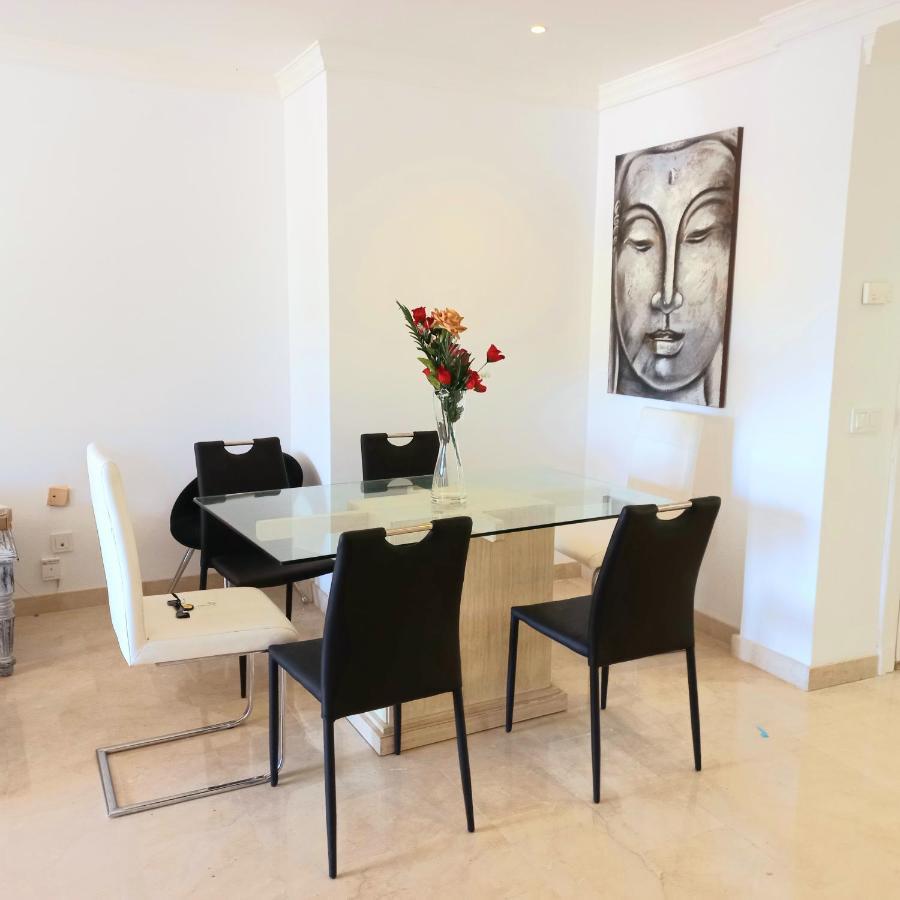 Homestay Bedrooms In Amazing Share Luxury Place In Marbella *