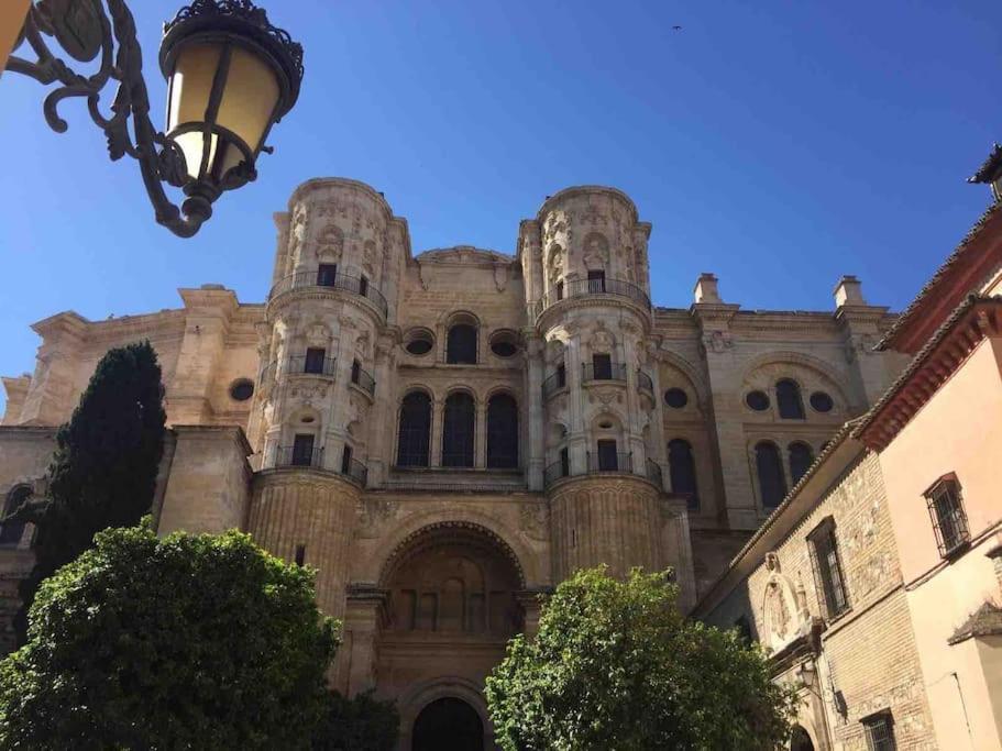 New!! - Dowtown Ollerias Apartment Malaga