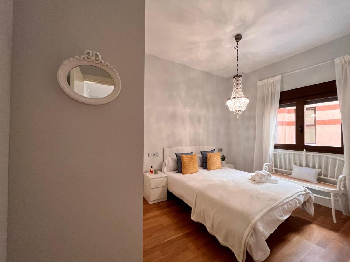 Homely Sebastian Souviron Biznaga Deluxe * Malaga