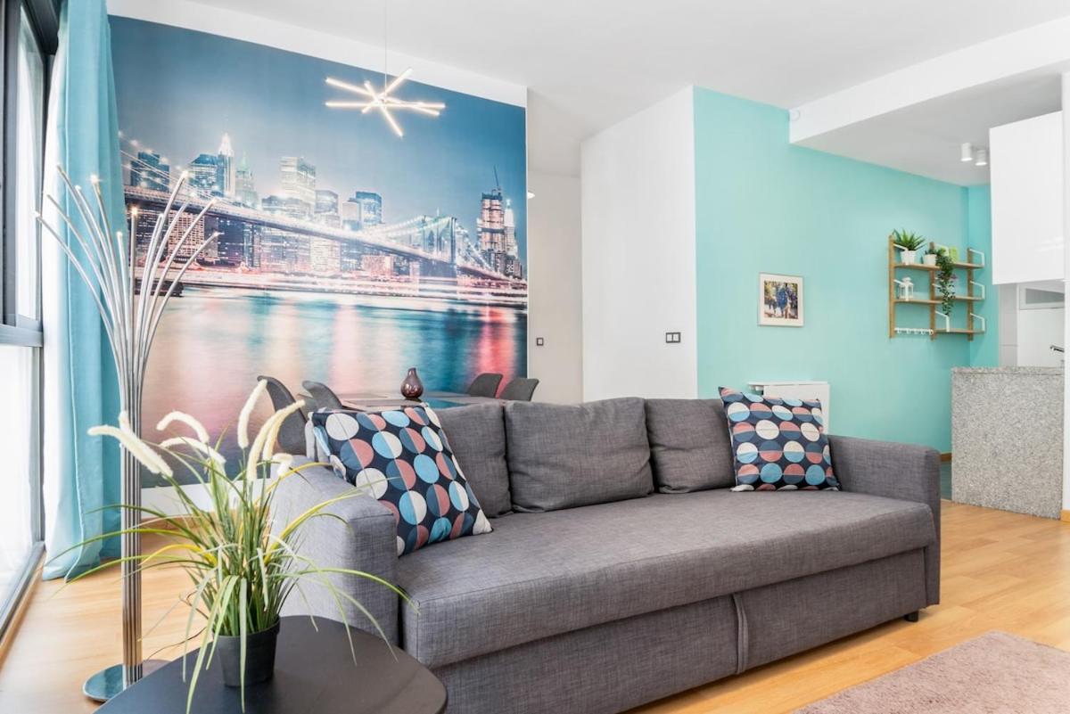 -malagasunapts- Modern Citycentre Pool&parking Apartamento *