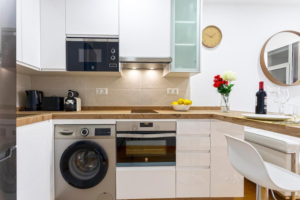 -malagasunapts- Fashion Historical Centre Apartment *