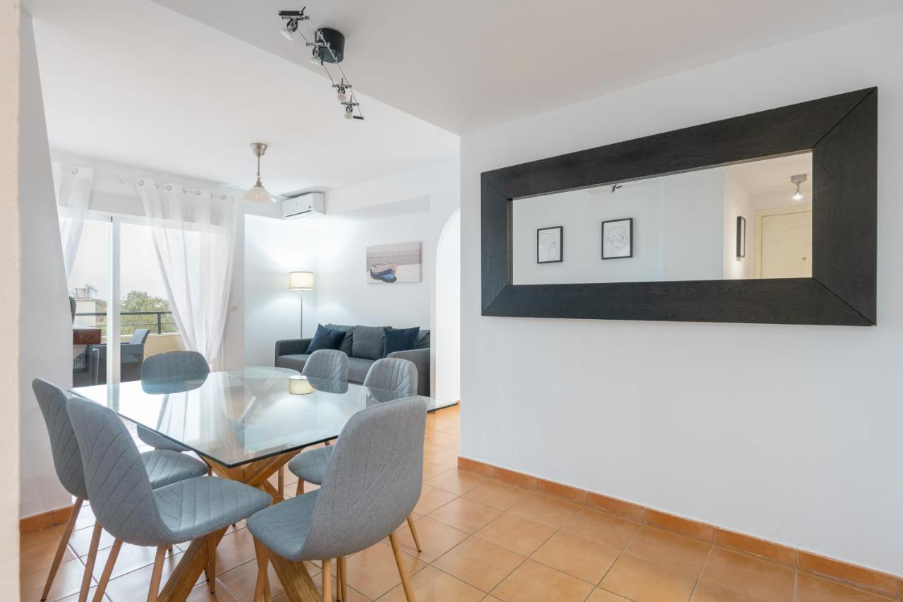 Renthas Calahonda * Malaga