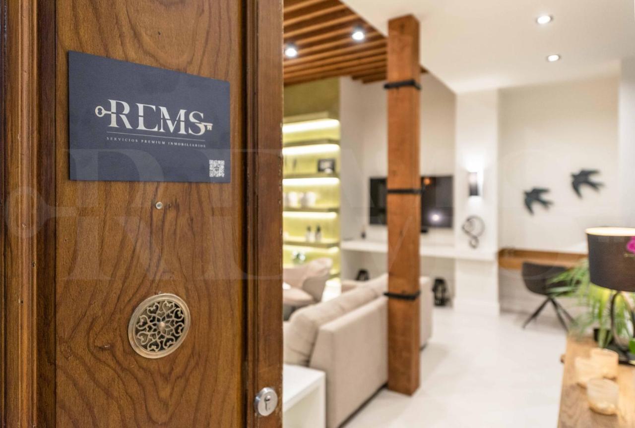 Apartment Premium Loft In The Heart Of By Rems Málaga
