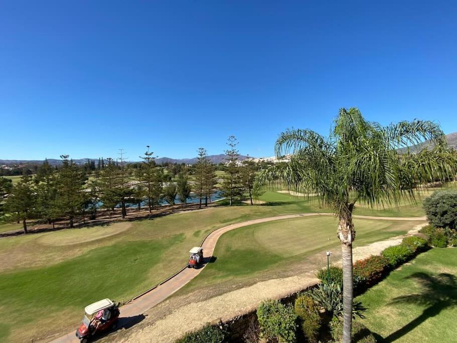 Luxury Large 2 Bedroom Frontline Golf Appartement