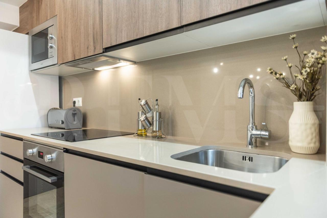 Lovely Duplex With Private Parking Near Center By Rems *