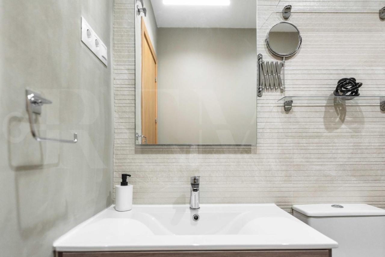 Lovely Duplex With Private Parking Near Center By Rems Málaga
