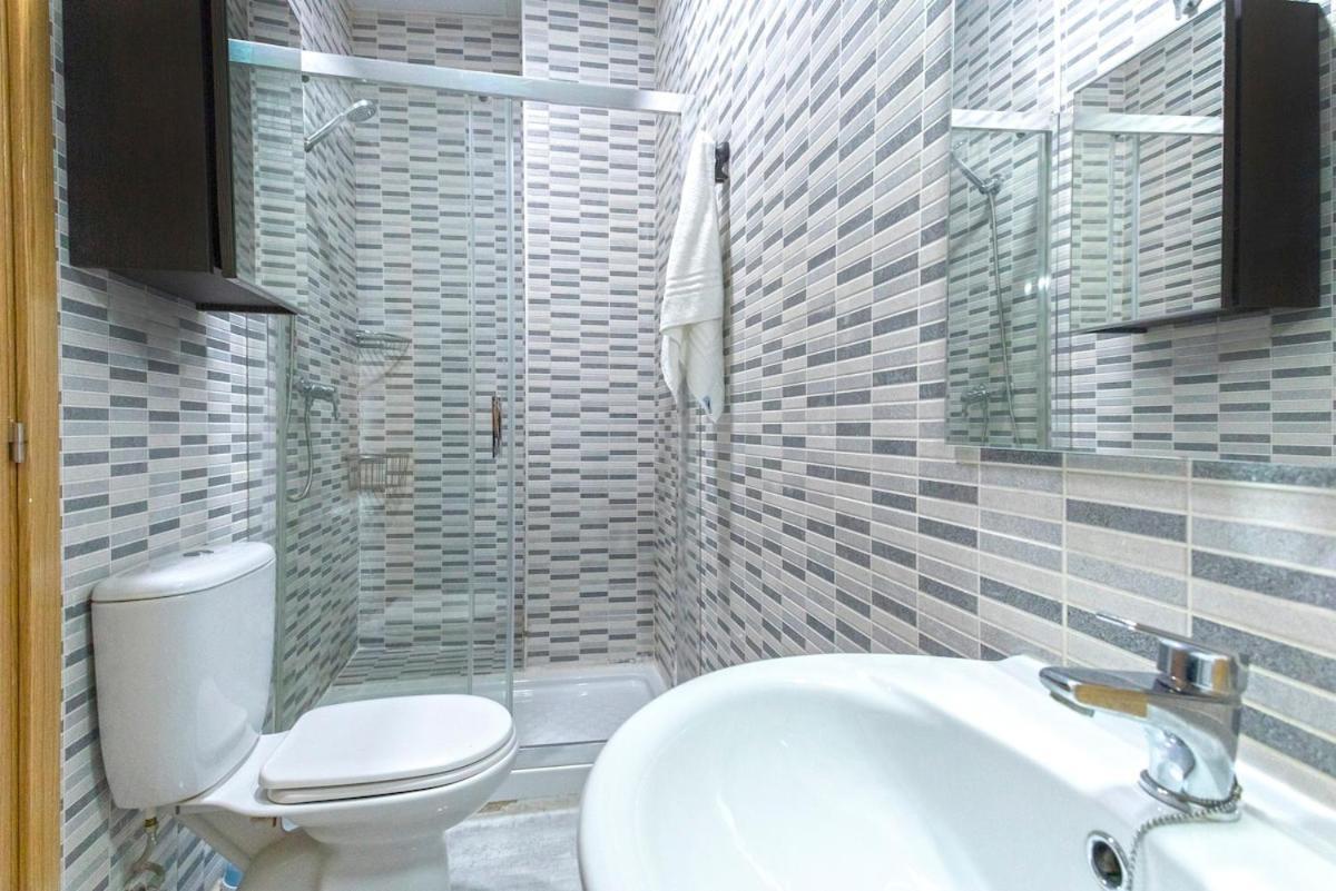 -malagasunapts- Freeparking Shared Pool Apartamento